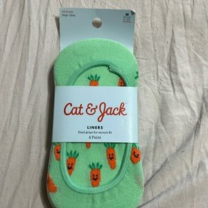 NWT - Cat & Jack Liner Socks